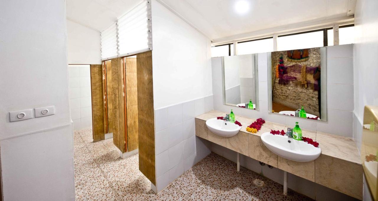 Retreat Seaside Pansiyon Port Vila Dış mekan fotoğraf